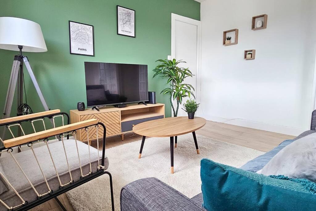 Appartement C'Est Chez Maurice! 4 Ch Wifi Balcon Parking Free à Saint-Etienne  Extérieur photo