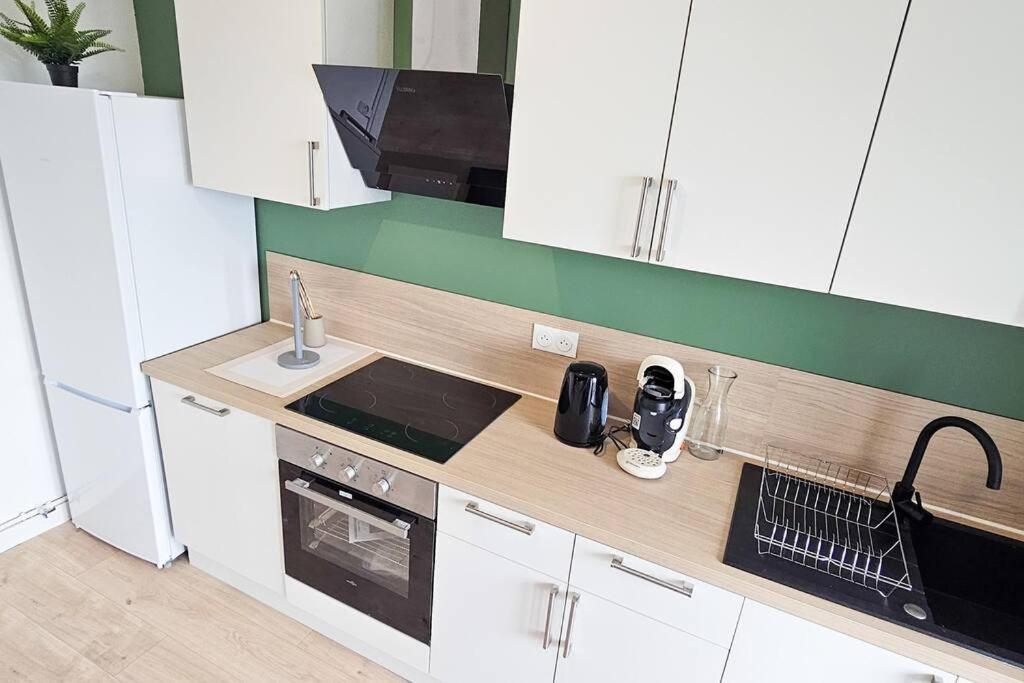 Appartement C'Est Chez Maurice! 4 Ch Wifi Balcon Parking Free à Saint-Etienne  Extérieur photo