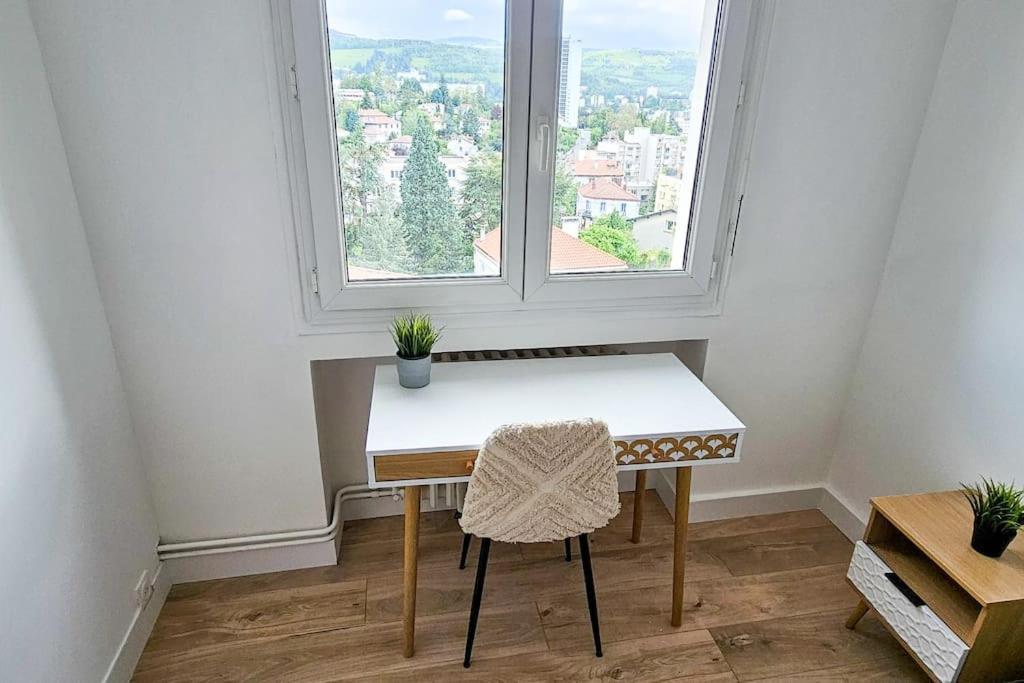 Appartement C'Est Chez Maurice! 4 Ch Wifi Balcon Parking Free à Saint-Etienne  Extérieur photo