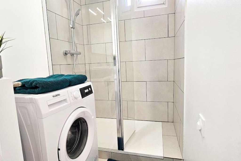 Appartement C'Est Chez Maurice! 4 Ch Wifi Balcon Parking Free à Saint-Etienne  Extérieur photo