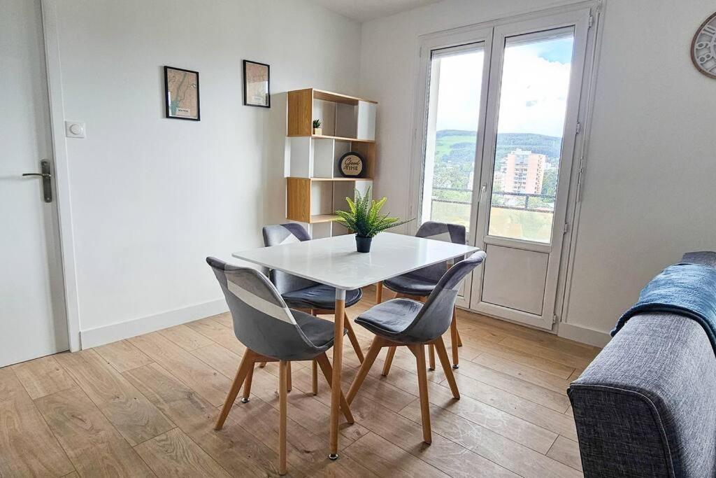 Appartement C'Est Chez Maurice! 4 Ch Wifi Balcon Parking Free à Saint-Etienne  Extérieur photo